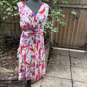 Cleo Multicoloured sleeveless, V neck flowy midi dress. Size L